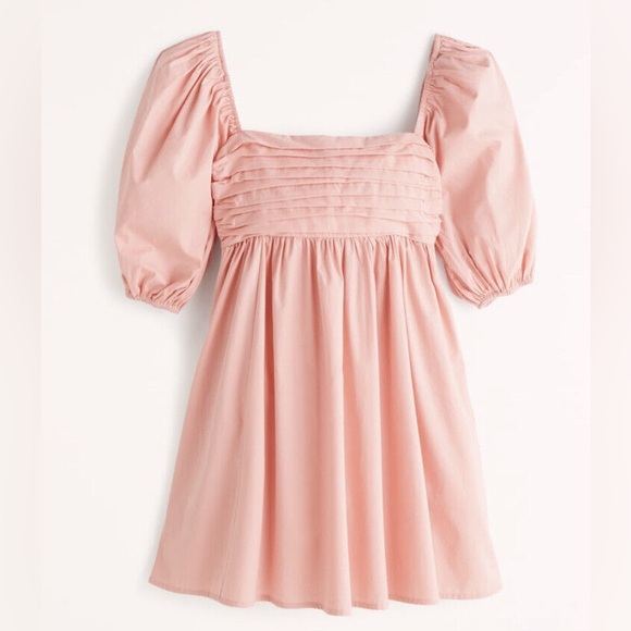 Abercrombie & Fitch Dresses & Skirts - NWT Abercrombie & Fitch Dress